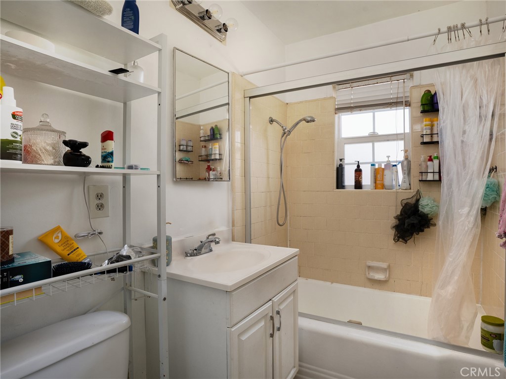 5126 W El Segundo Boulevard Property Photo 7