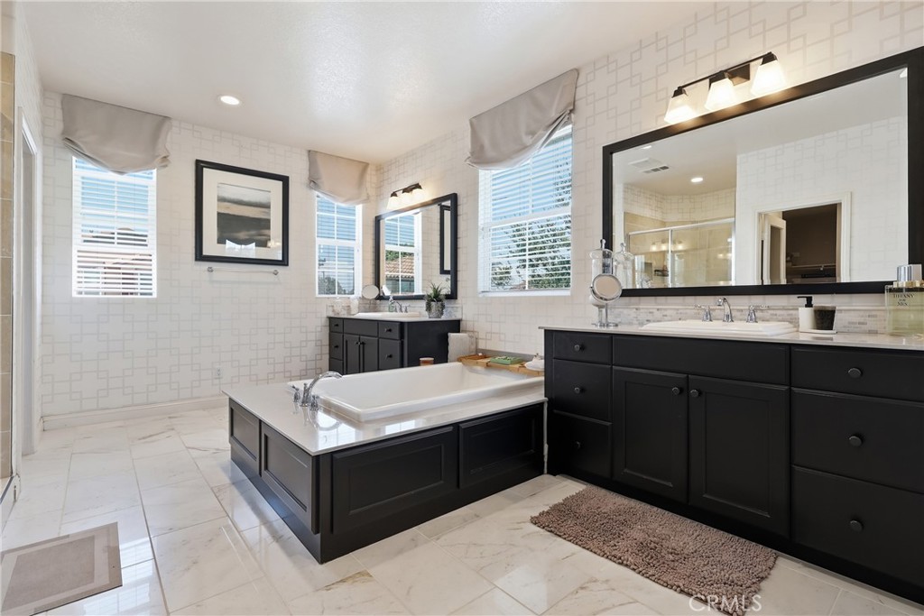 12148 Cambrian Circle Property Photo 26