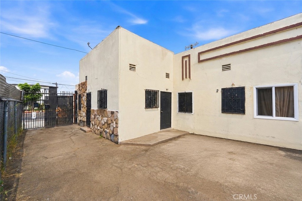 8706 Avalon Property Photo 8