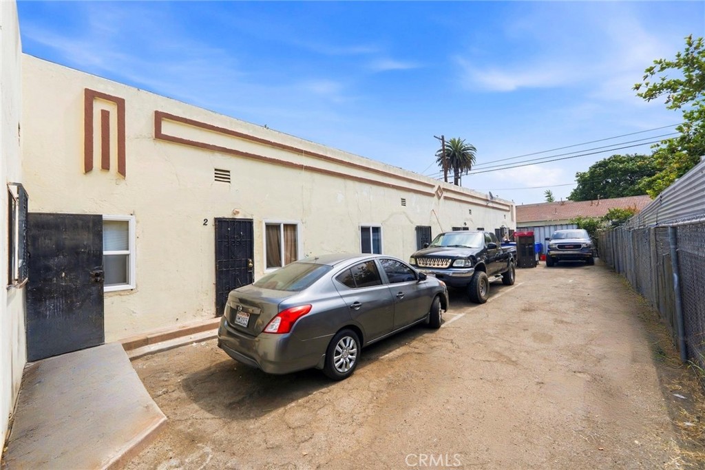 8706 Avalon Property Photo 10