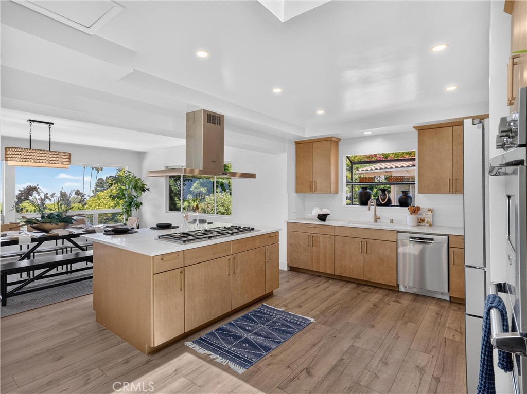 988 Via Rincon Property Photo 2