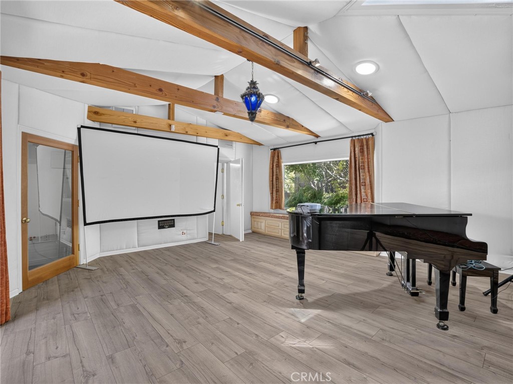 988 Via Rincon Property Photo 5