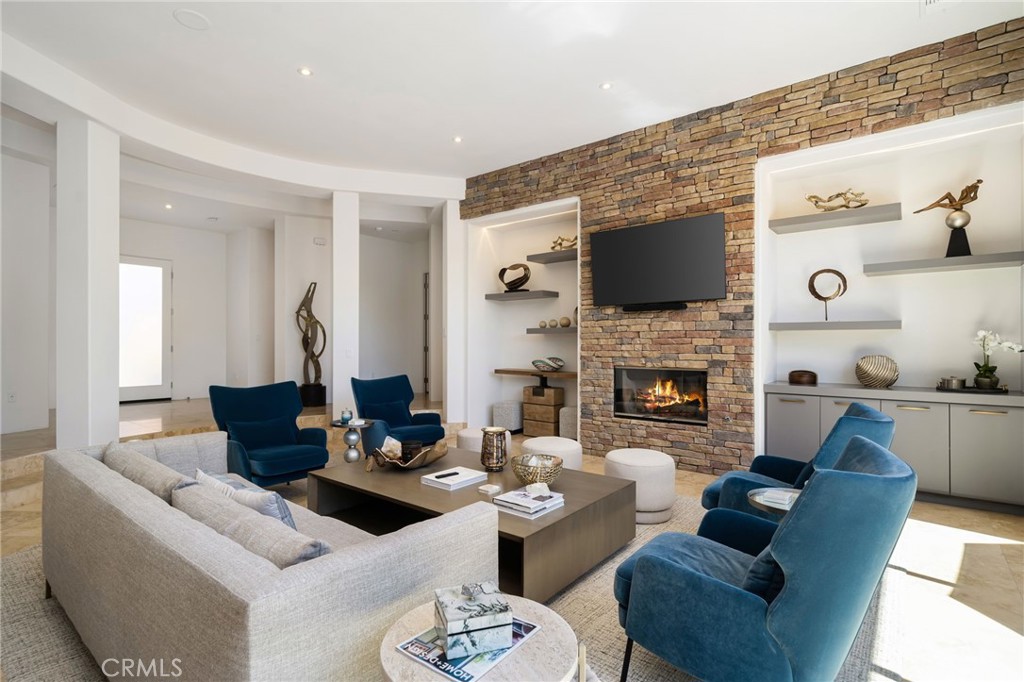 50070 Via De Moda Property Photo 11