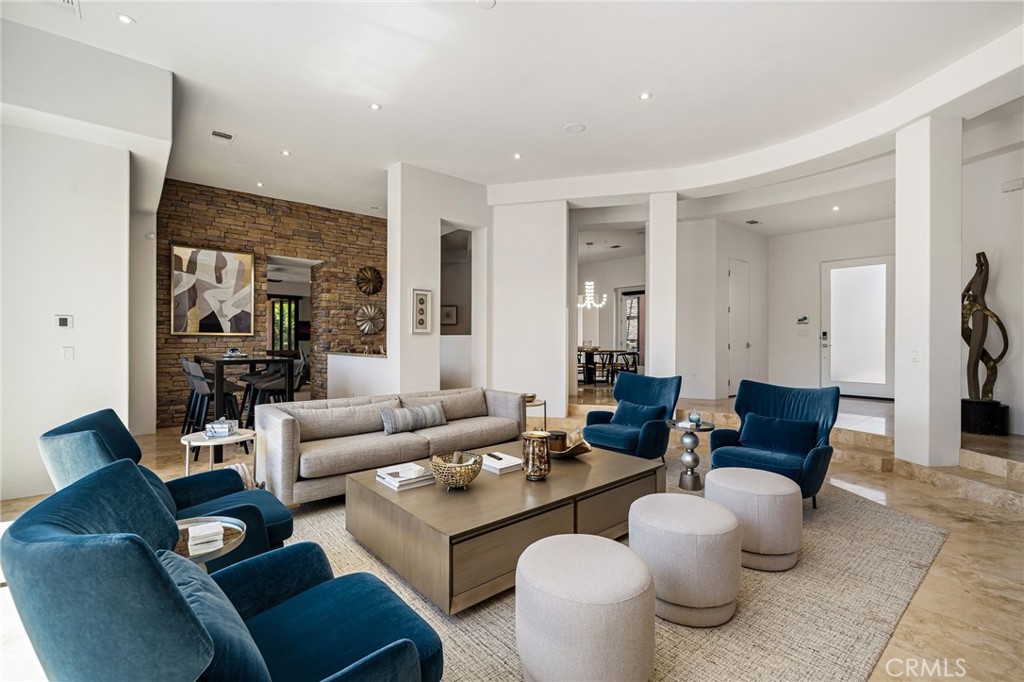 50070 Via De Moda Property Photo 12