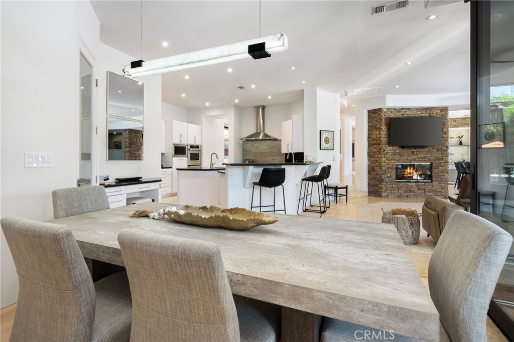 50070 Via De Moda Property Photo 24