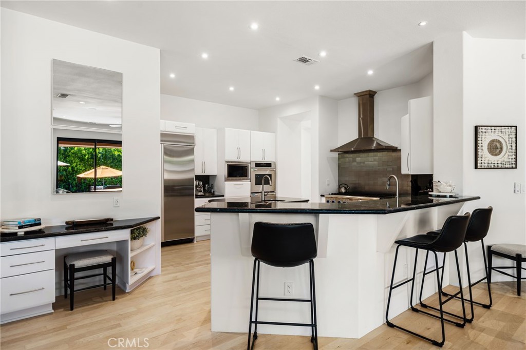 50070 Via De Moda Property Photo 25