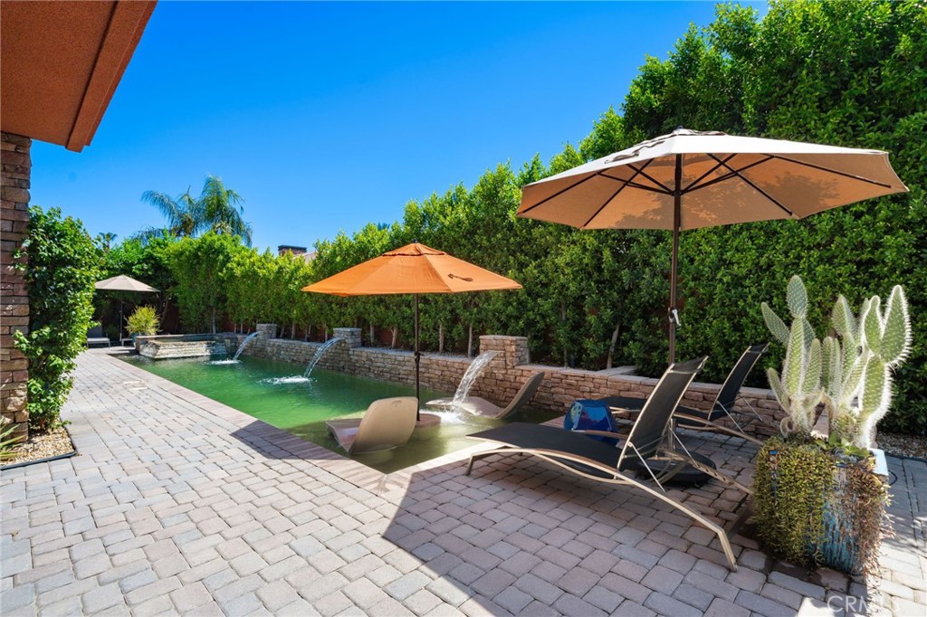 50070 Via De Moda Property Photo 33