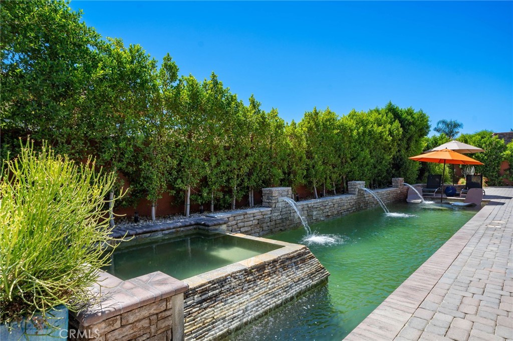 50070 Via De Moda Property Photo 34