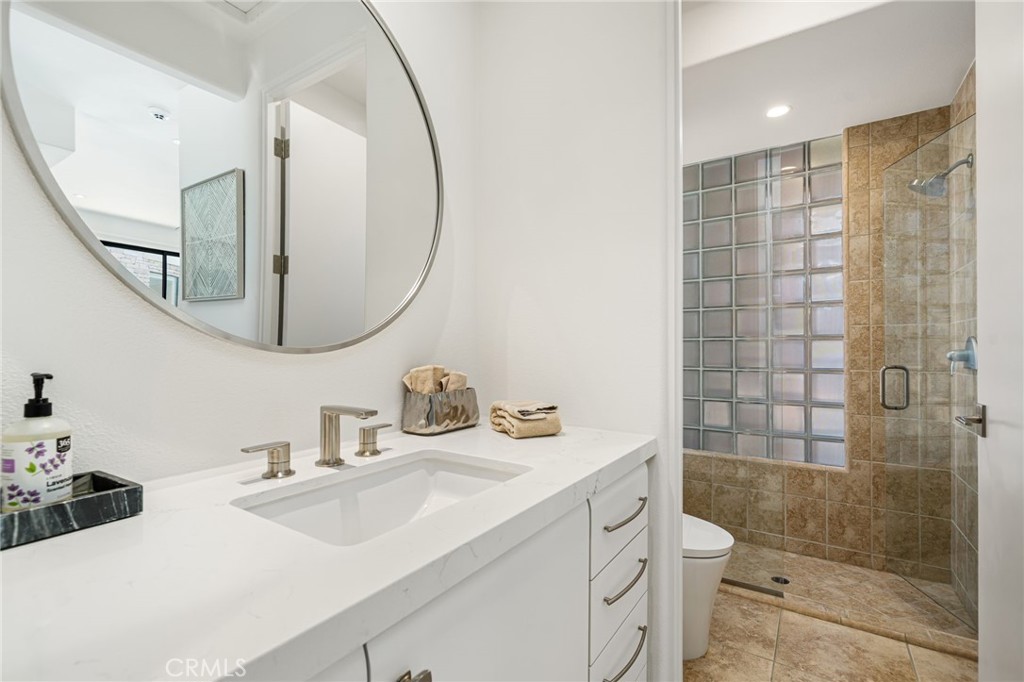 50070 Via De Moda Property Photo 60
