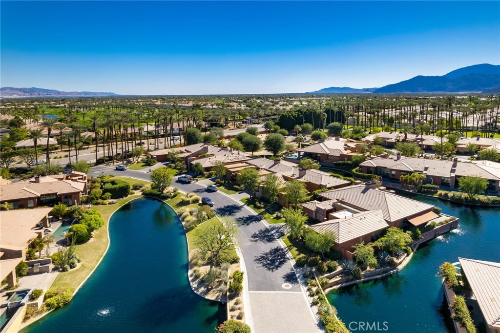 50070 Via De Moda Property Photo 61