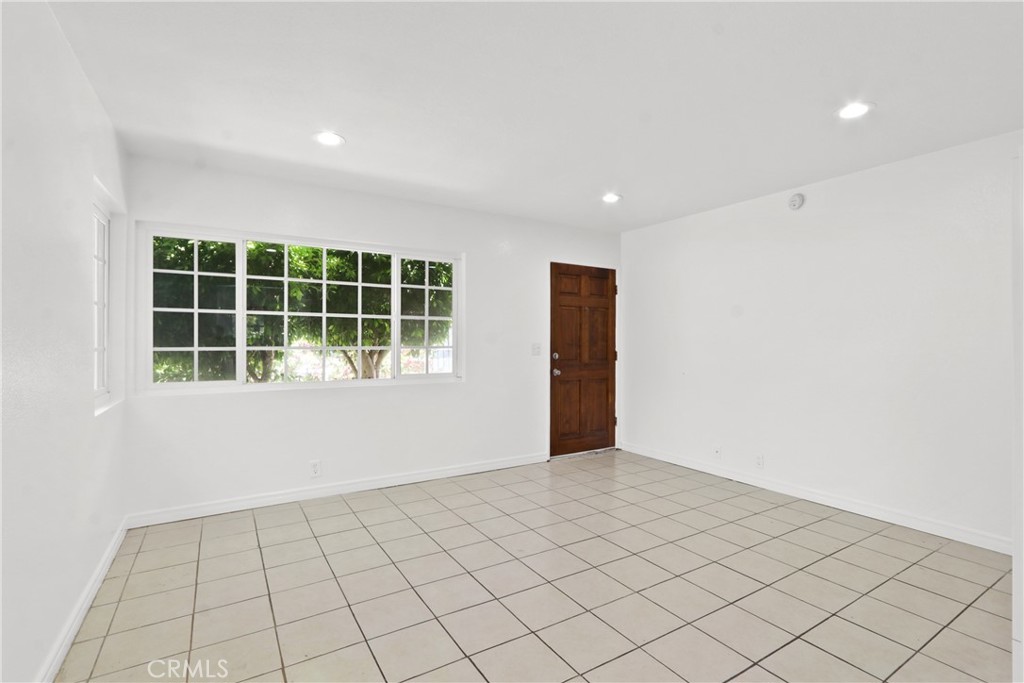 23201 Anchor Property Photo 16