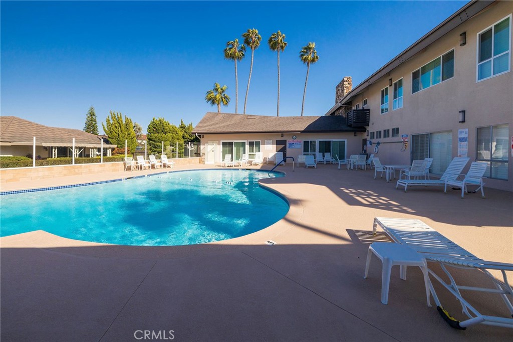 23051 Nadine Circle B Property Photo 37
