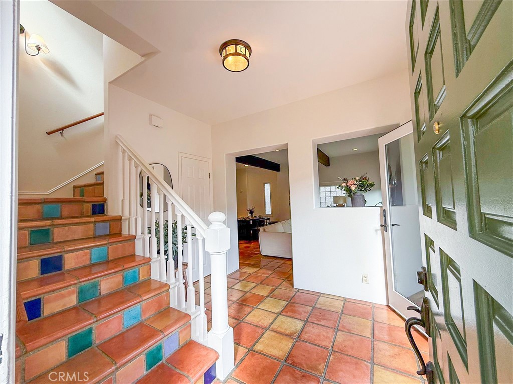 214 N Irena B Property Photo 8