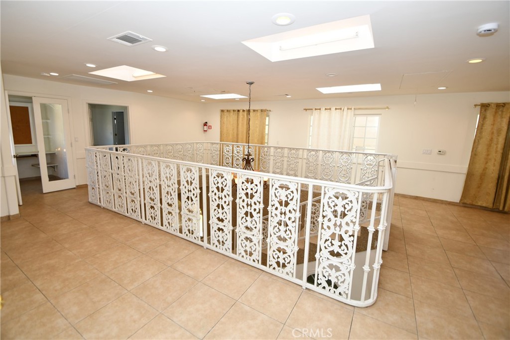 14103 Fonthill Avenue Property Photo 8