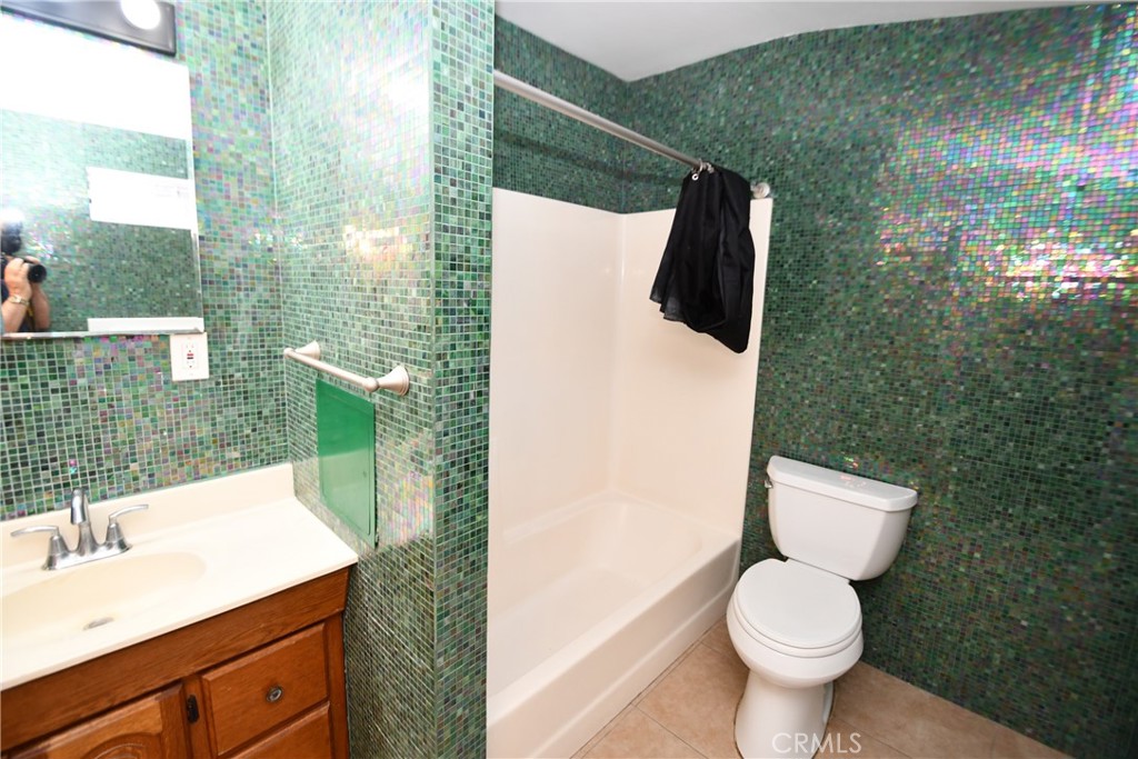 14103 Fonthill Avenue Property Photo 25