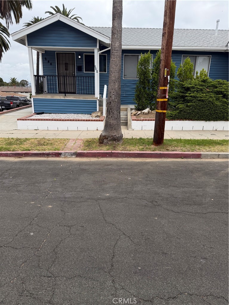 240 N Meyler Property Photo 1