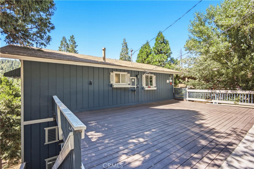 23771 Zuger Dr Property Photo 4