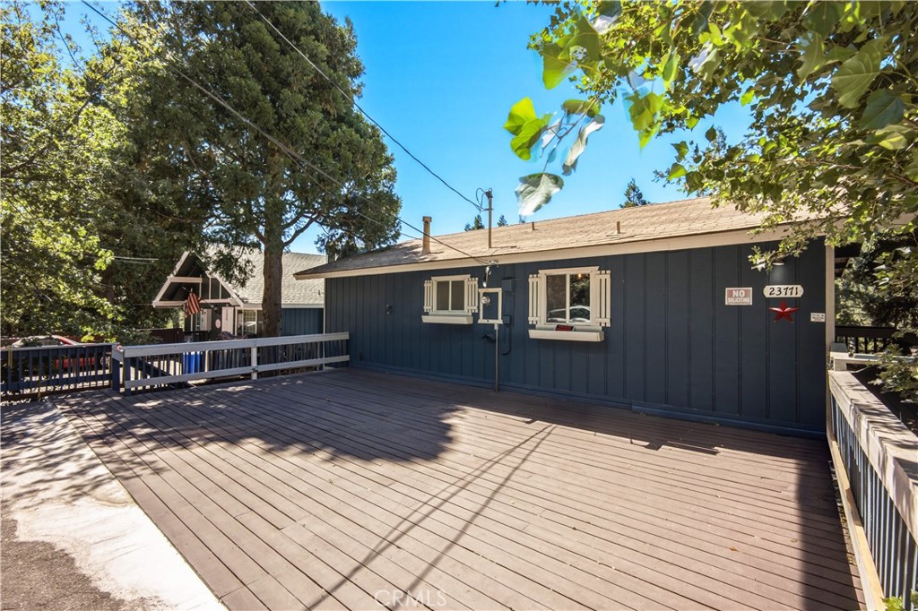 23771 Zuger Dr Property Photo 5