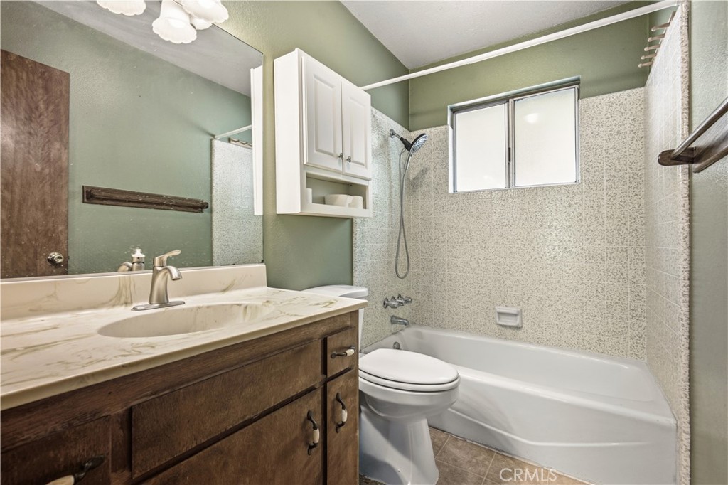 23771 Zuger Dr Property Photo 16