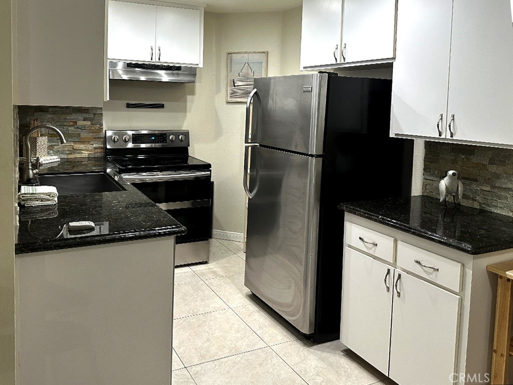 1108 Camino Real 409 Property Photo 3