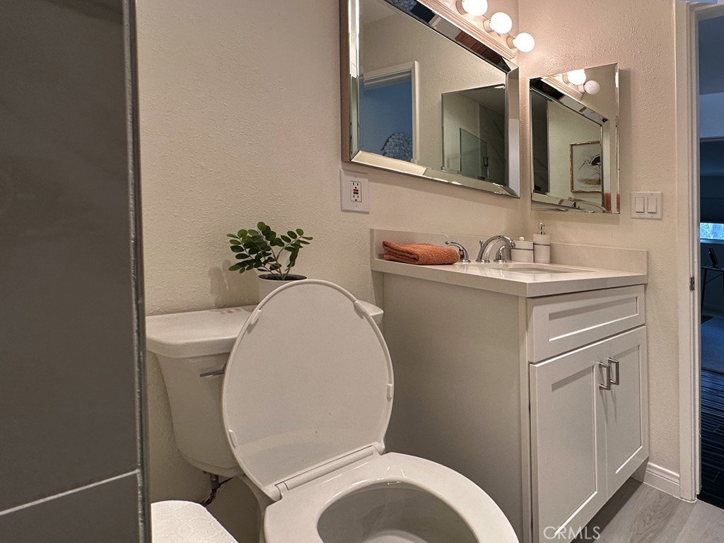 1108 Camino Real 409 Property Photo 19