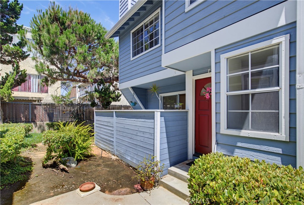 26119 Frampton F Property Photo 2