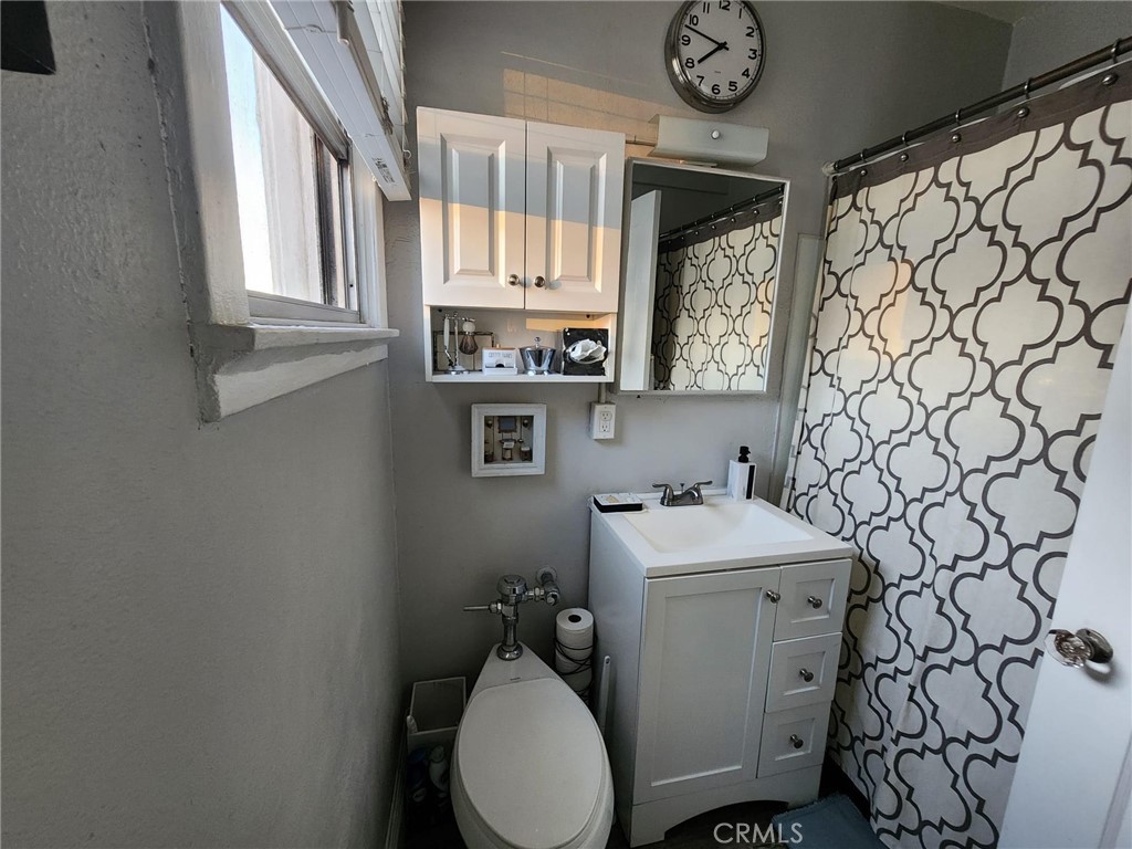 10 Atlantic Avenue 706 Property Photo 13