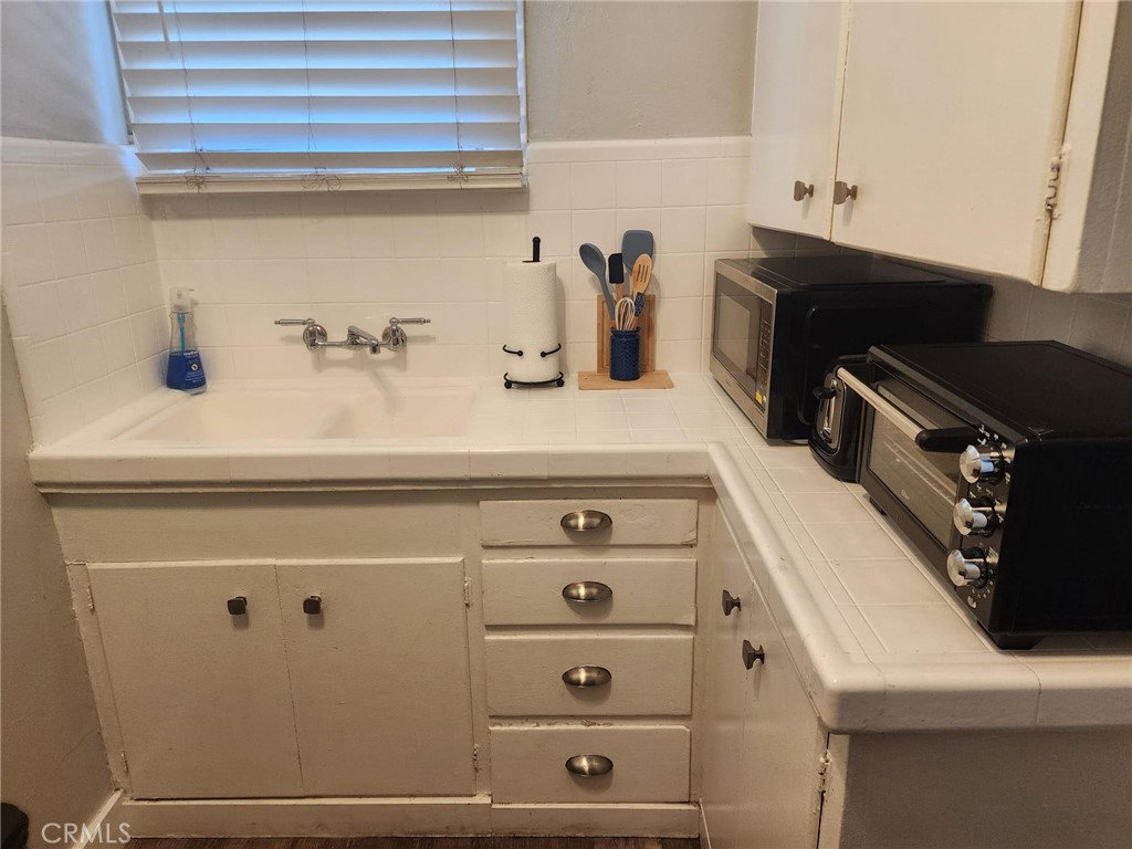 10 Atlantic Avenue 706 Property Photo 15