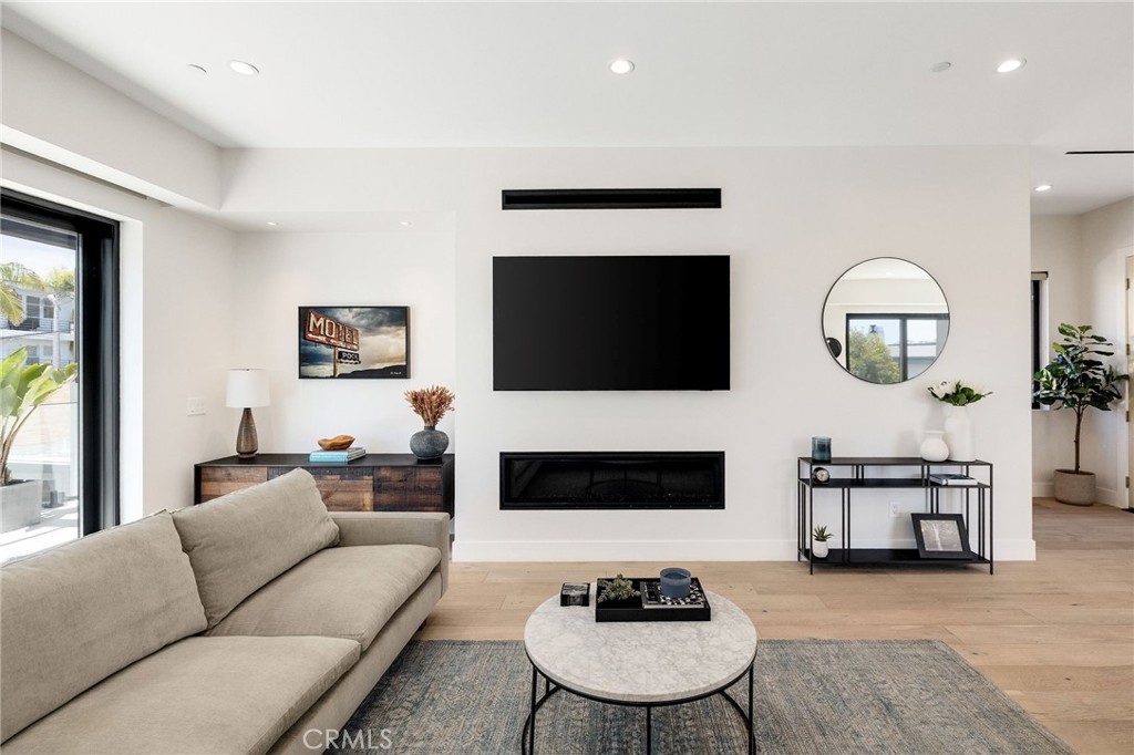 622 1st Place Property Photo 11