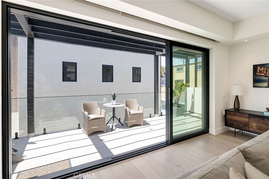 622 1st Place Property Photo 14