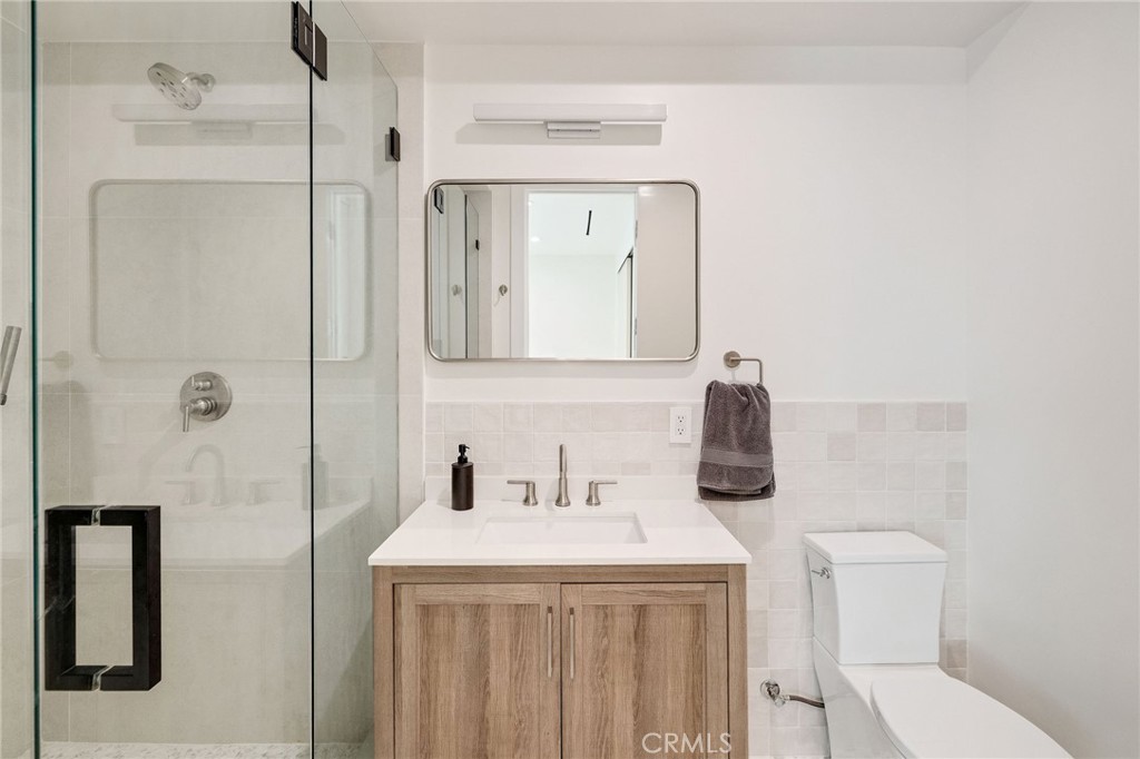 622 1st Place Property Photo 23