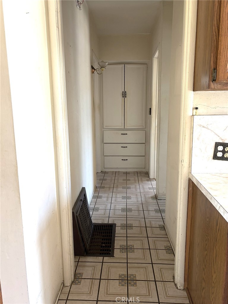 3854 Tilden Avenue Property Photo 15