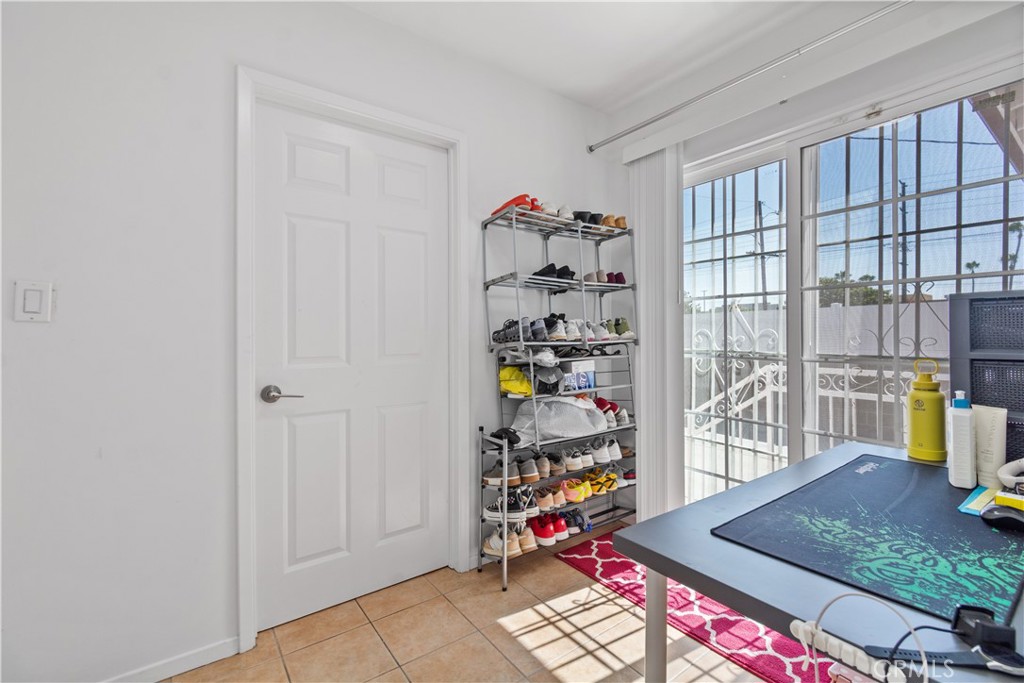 4503 Darien Property Photo 12