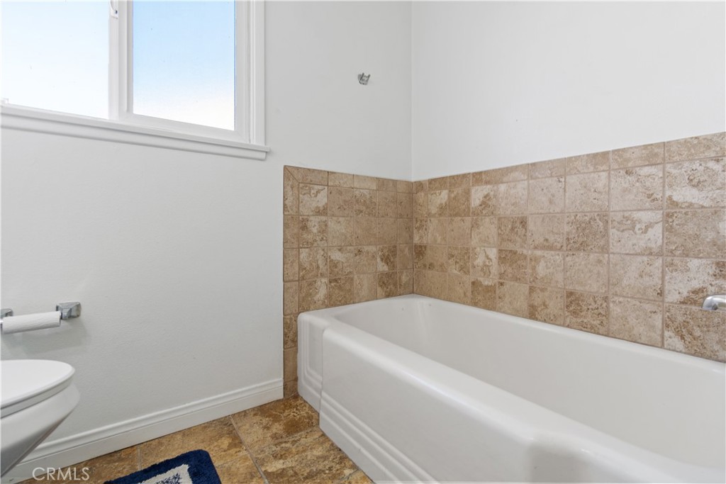 4503 Darien Property Photo 20