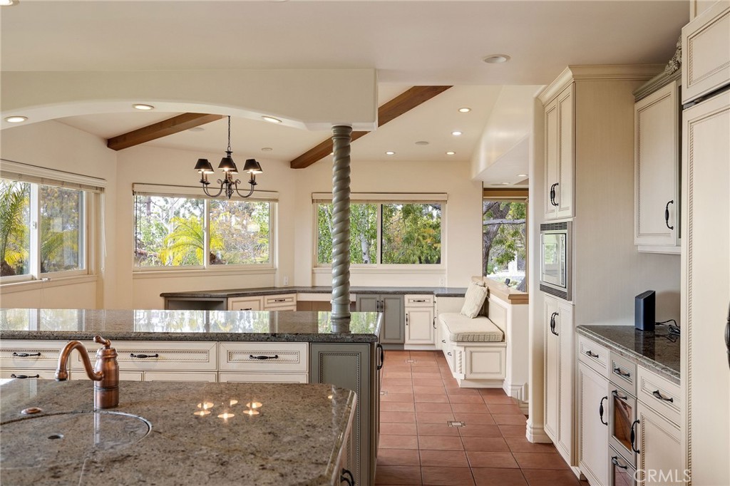 1432 Via Coronel Property Photo 8