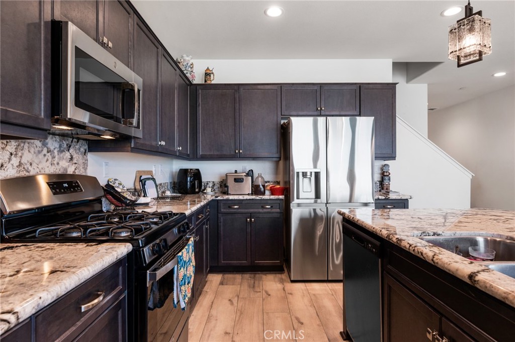 1501 Noblewood Property Photo 10