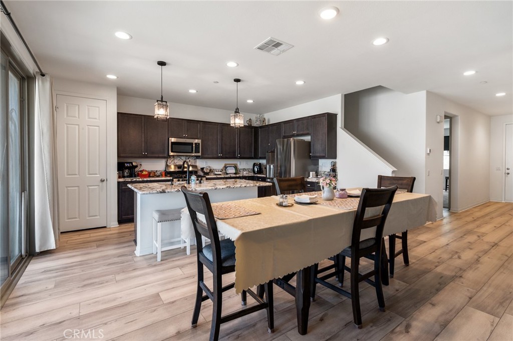 1501 Noblewood Property Photo 11