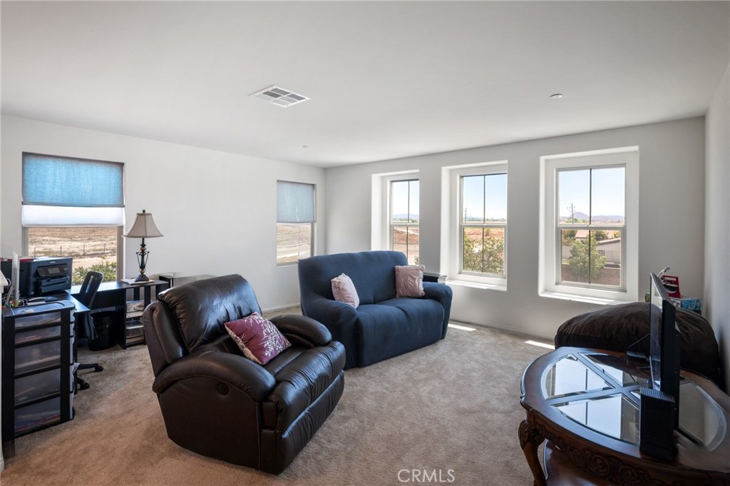 1501 Noblewood Property Photo 18