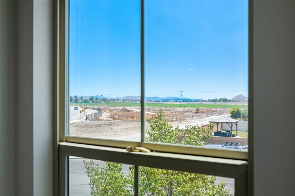 1501 Noblewood Property Photo 19