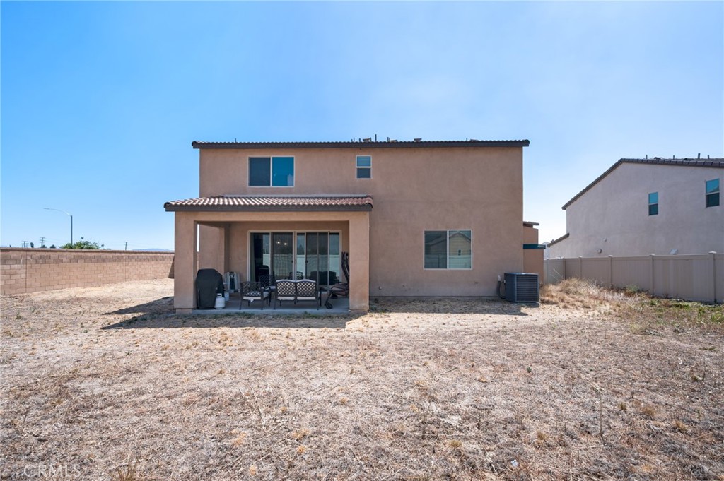 1501 Noblewood Property Photo 34