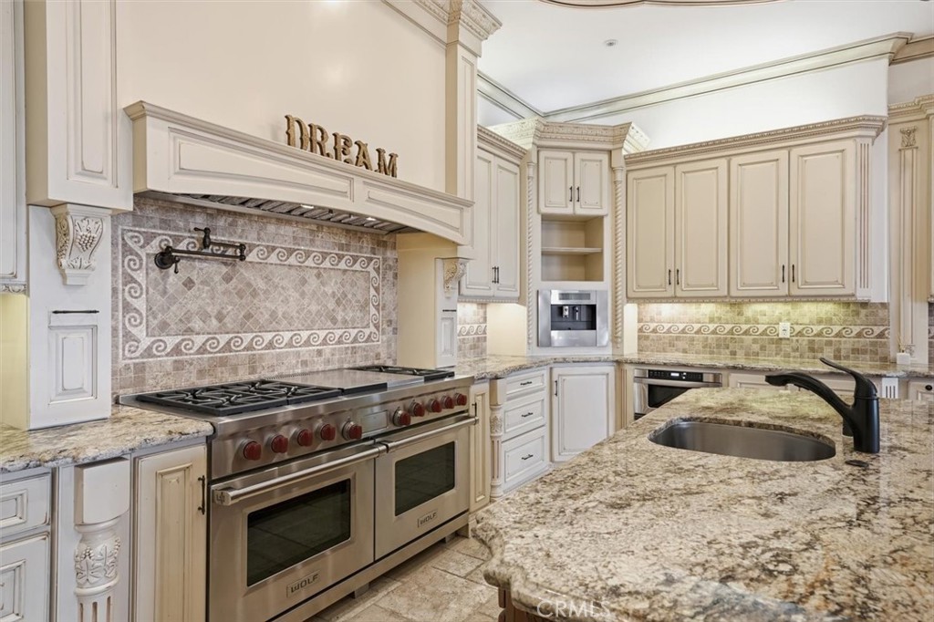 841 Via Somonte Property Photo 32
