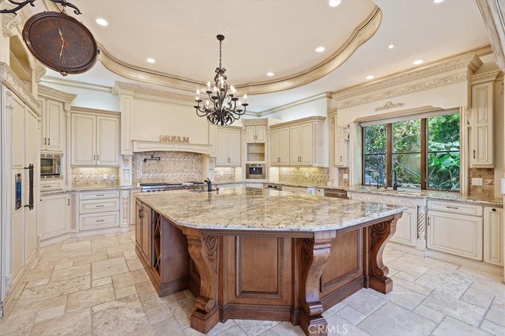 841 Via Somonte Property Photo 33