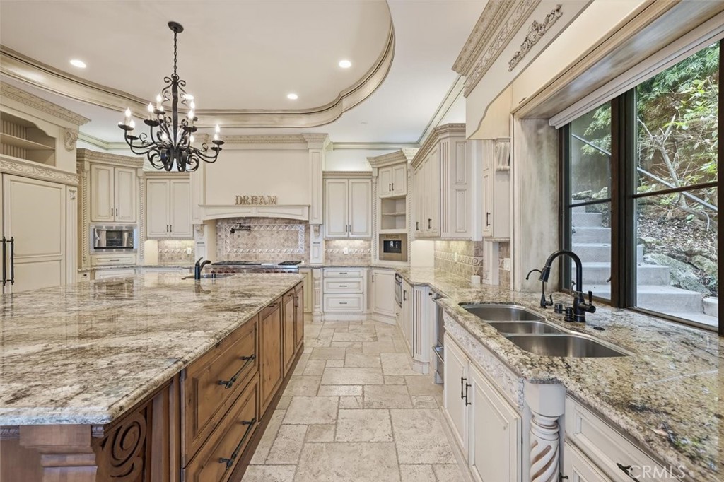 841 Via Somonte Property Photo 35