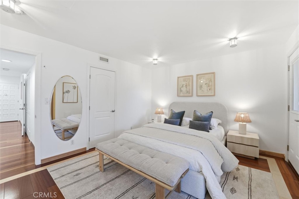 320 Paseo De La Playa #e Property Photo 18