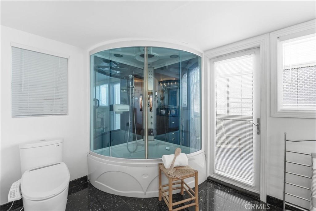 320 Paseo De La Playa #e Property Photo 21