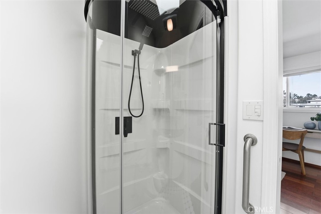 320 Paseo De La Playa #e Property Photo 29