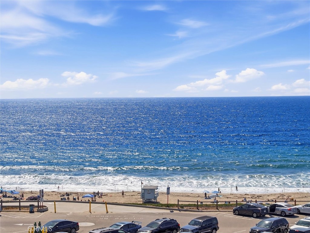 320 Paseo De La Playa #e Property Photo 38