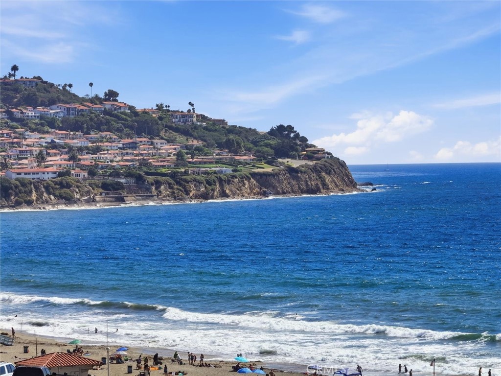 320 Paseo De La Playa #e Property Photo 39