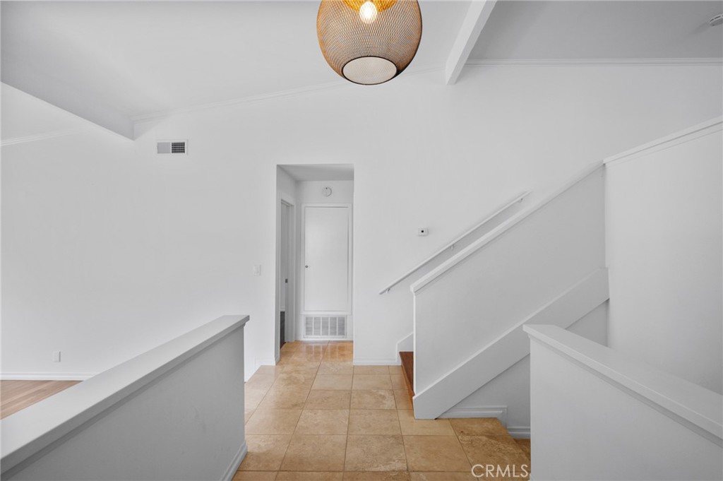28100 Ridgefern Court 48 Property Photo 5