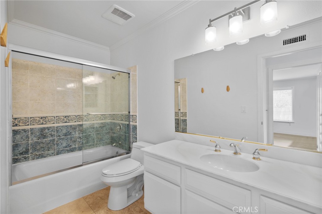 28100 Ridgefern Court 48 Property Photo 10